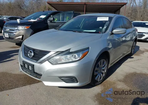 2016 Nissan Altima 2.5/2.5 S/2.5 Sl/2.5 Sr/2.5 Sv z USA, uszkodzony, nr VIN 1N4AL3AP0GC231326